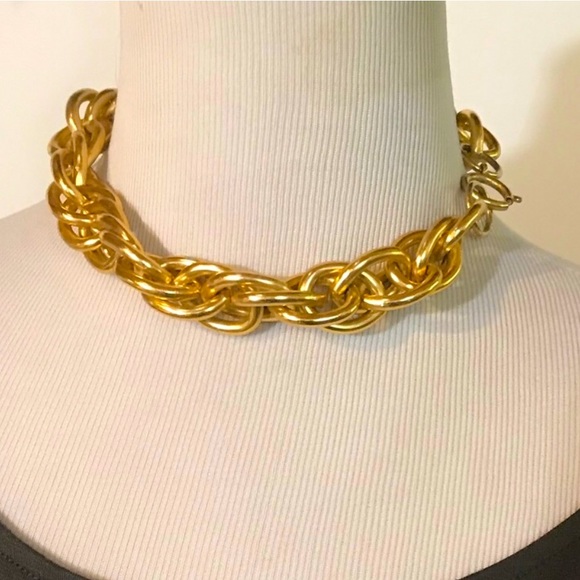 3/$50 VTG Chunky Gold Chain Necklace - Picture 2 of 4